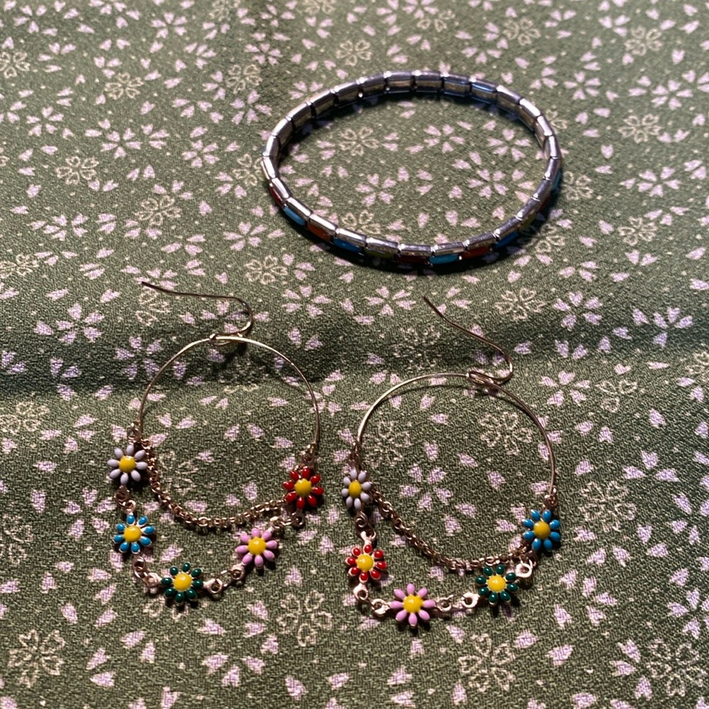 Earrings and bracelet